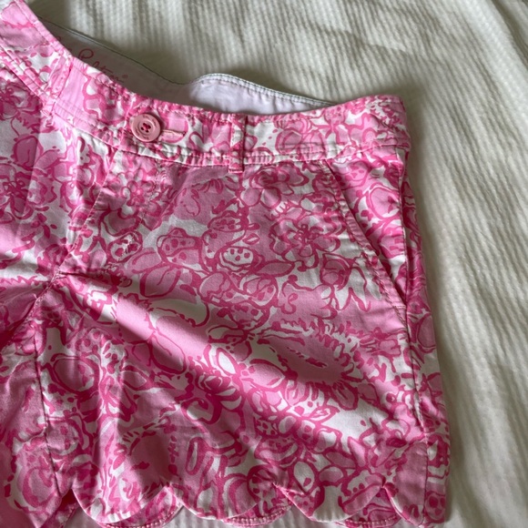 Lilly Pulitzer Pink Floral The Buttercup shorts - Picture 3 of 12